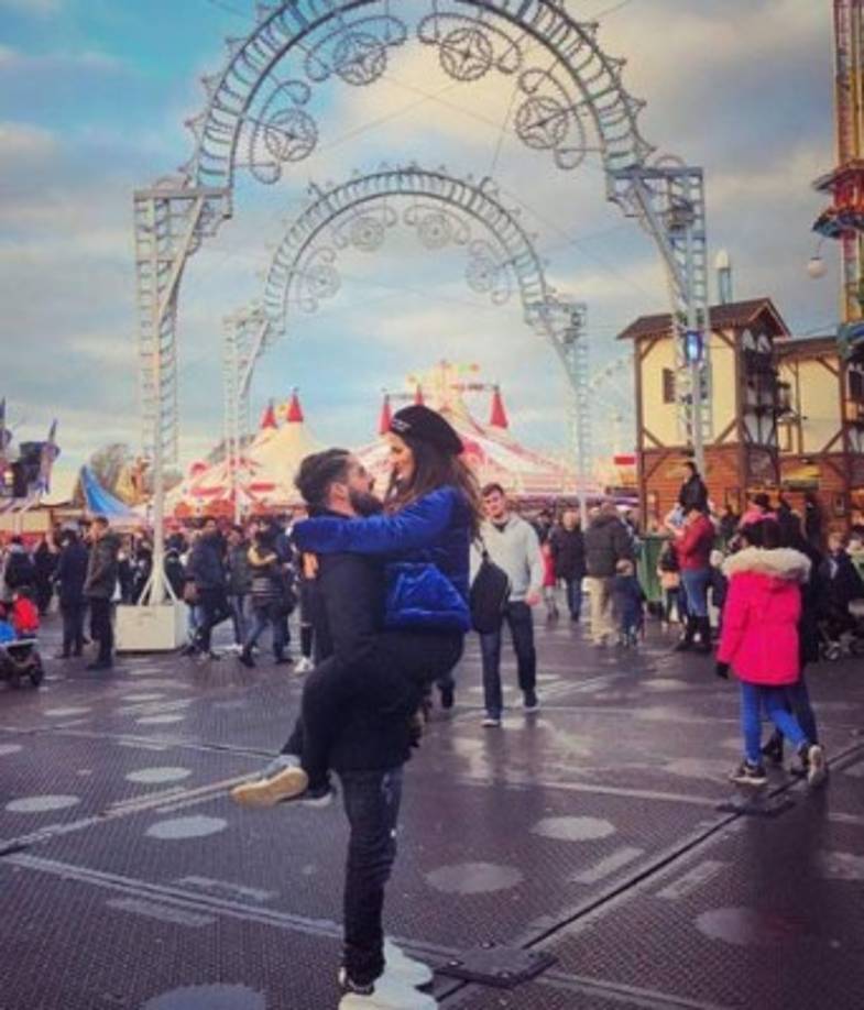 Isco y Sara fueron pillados dando un paseo por las calles de Madrid, confirmando así lo que era ya un secreto a voces.