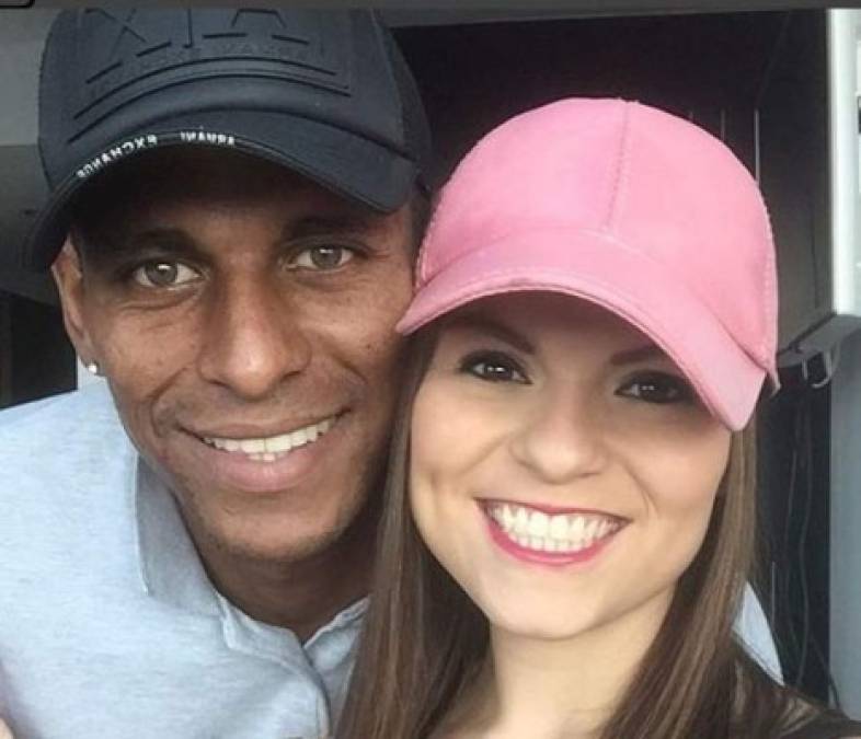 Karen Patricia Torres, es la linda esposa del delantero Carlo Costly del Olimpia.