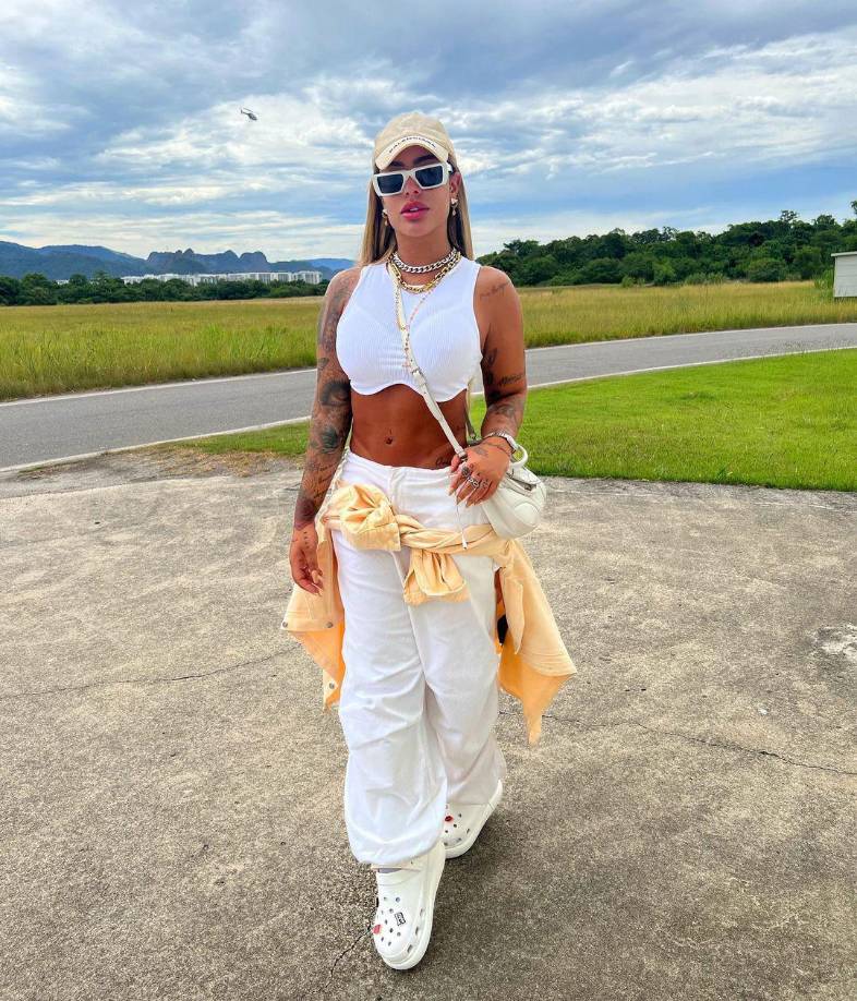 La cuenta en Twitter de la hermana del futbolista, Rafaella, también fue víctima de un supuesto ataque.