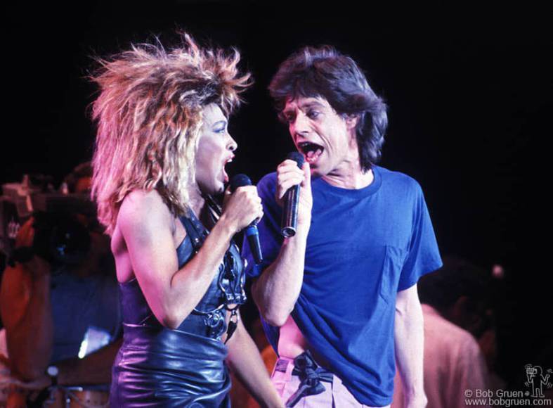 El vocalista de The Rolling Stones también publicó una fotografía en la que se ve a ambos en el escenario y señaló que Turner fue “un gran apoyo” en su juventud, algo que “nunca” olvidará.