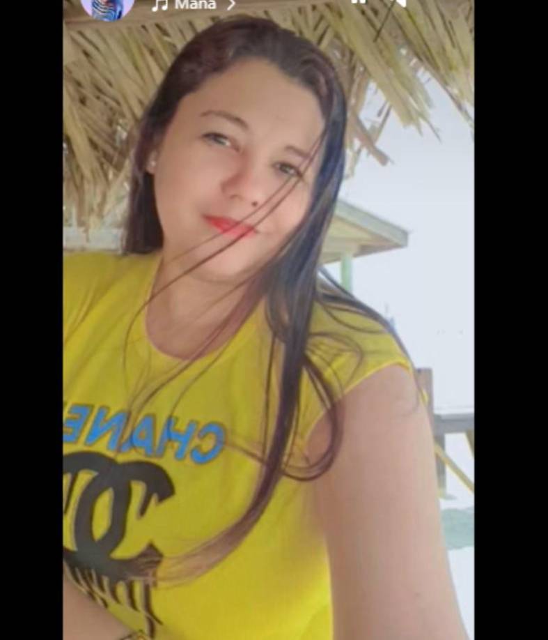 Yurina era madre de un adolescente y era originaria de Sabá, Colón, en donde sus familiares y amigos están constertarnados por su repentina muerte.