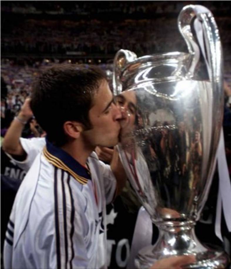 Tres Champions en su palmarés. Raúl González supo a qué sabía la gloria europea cuando el Real Madrid levantó la Séptima Copa de Europa tras una final en la que no vio portería.
