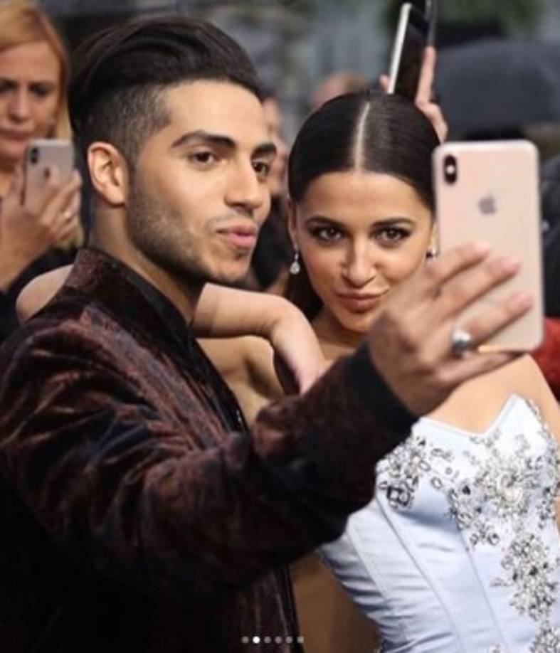 'Tengo familiares como mi madre, mi suegra y la abuela de mi marido, que vino de Jamaica, que han padecido más racismo. Gran Bretaña les dijo: 'Venid, este es vuestro hogar', pero luego no las hizo sentirse como en casa. Por supuesto, siempre hay prejuicios con los que creces. Hay gente que considera que no parezco lo suficientemente blanca, ni lo suficientemente india, porque soy un híbrido. Pero mis padres me enseñaron a sentirme segura de mí misma y a aceptarme como soy', comentó.