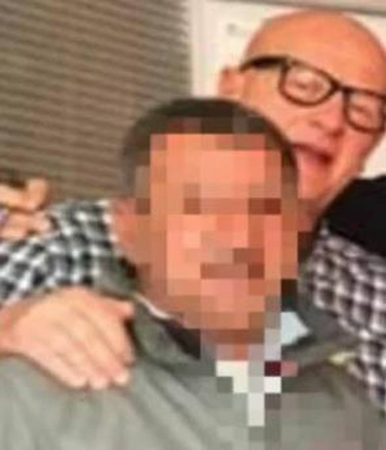 Bonfade fue acusado de asociación mafiosa y conspiración por falsificar los documentos que permitían al ‘capo’ vivir en Sicilia (sur) pese a ser el criminal más buscado de Italia y uno de los más peligrosos a nivel internacional desde 1993. 