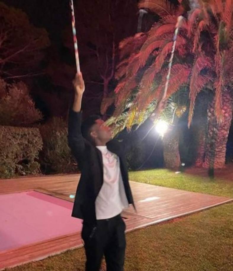 Ansu Fati: Delantero del Barcelona.