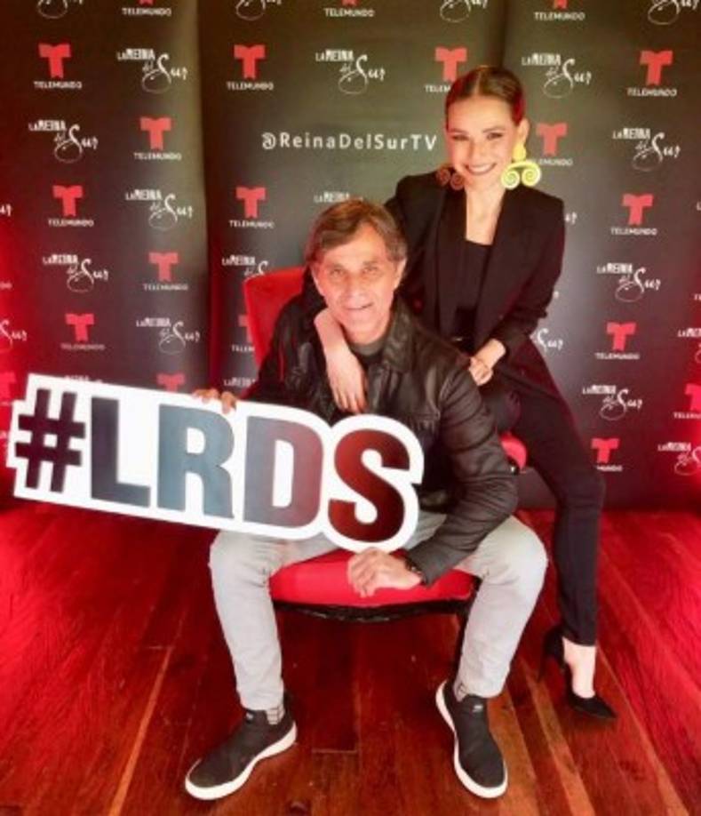 ¿Cómo surgió el amor entre Humberto Zurita y Kika Edgar?<br/><br/>“Como suelen ocurrir los enamoramientos: sin esperarlo. Todo se prestó para que pasara, pues Humberto estaba muy triste por los problemas de salud de Christian (q.e.p.d.), quien se quedó bajo cuidados médicos en su casa en Estados Unidos, y al convivir tanto con Kika durante las grabaciones de la serie, donde además eran pareja, pues la compañía y el apoyo que ella le daba los acercaron más y él se enamoró. Además, ella también se sentía un poco sola estando lejos de su hija y su esposo”, dijo una fuente a TV Notas, según su publicación este 25 de junio de 2019.<br/>