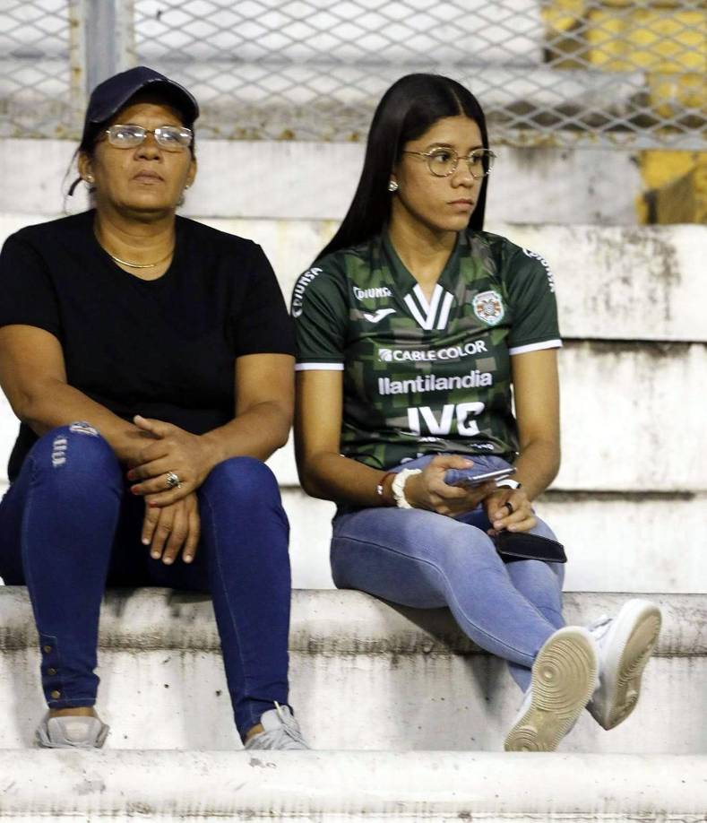 Lindas chicas, modelos que cautivan y ambiente del Marathón-Olimpia