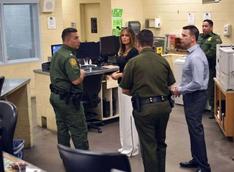 Melania reconoció a los agentes fronterizos por exponer sus vidas cada día para proteger la frontera de Estados Unidos.