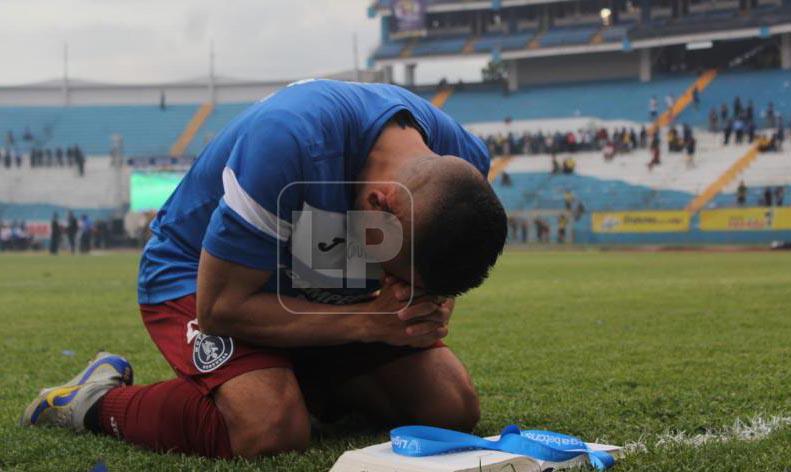 Omar Elvir ganó siete títulos de Liga Nacional con el Motagua.