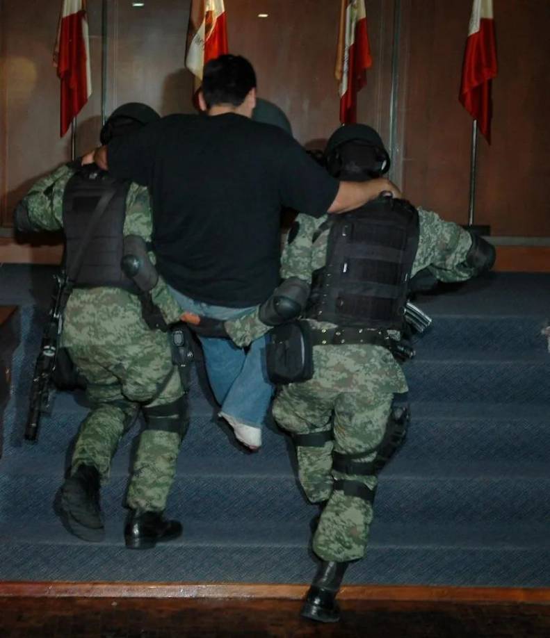 “Les dije el temor que tenía, que no quería presentarme (...) por la situación que estaba viviendo en México mi familia”, declaró desde Washington, según reportó el periodista Ángel Hernández.