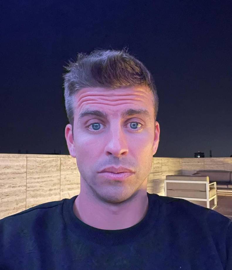 Piqué se encuentra de vacaciones y pasó hace unos días atrás en Estocolmo, Suecia, para asistir al evento ‘Brilliant Minds’ al que ya estaba invitado como CEO de su empresa Kosmos, que se dedica al desarrollo de eventos deportivos.