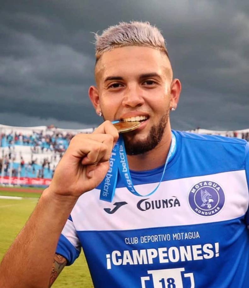 Josué Villafranca: Delantero que forma parte del Motagua.