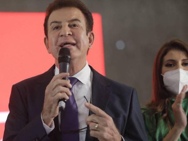 Salvador Nasralla, aspirante presidencial del Partido Liberal.