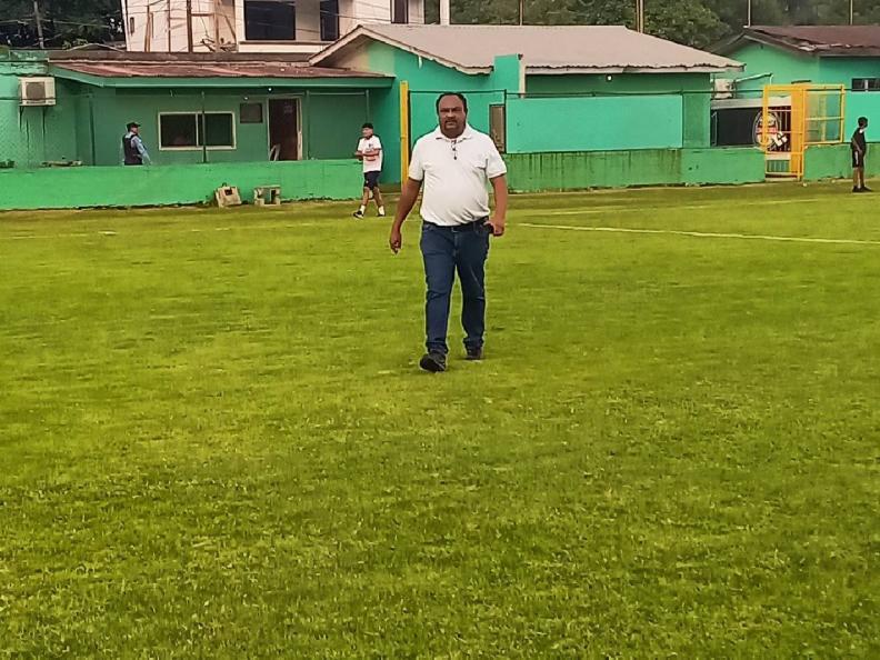 Lamentable: Árbitra involucrada en polémica del clásico sufre asalto en SPS