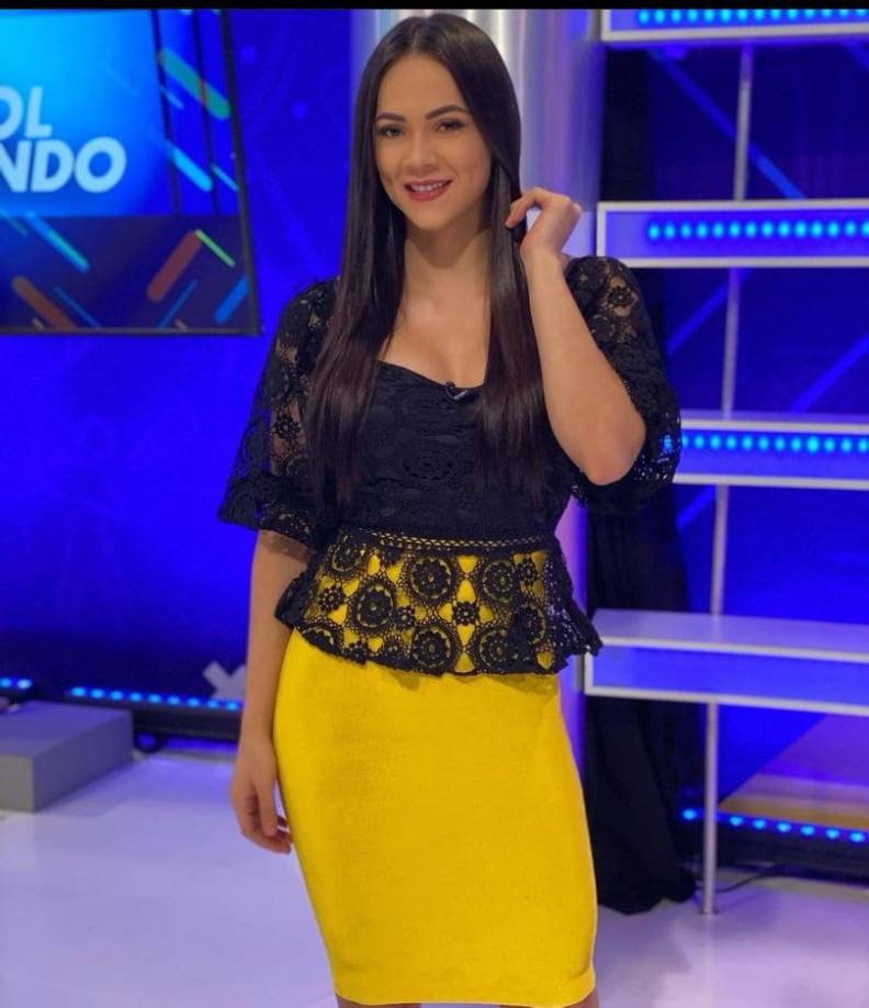  Isabel Zambrano es de las periodistas deportivas más talentosas de Honduras. La chica fue conquistada por Diego Vázquez.