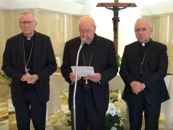El papa Francisco falleció este lunes en su residencia de la Casa Santa Marta, anunció en un vídeo mensaje el camarlengo, el cardenal Kevin Joseph Farrel.