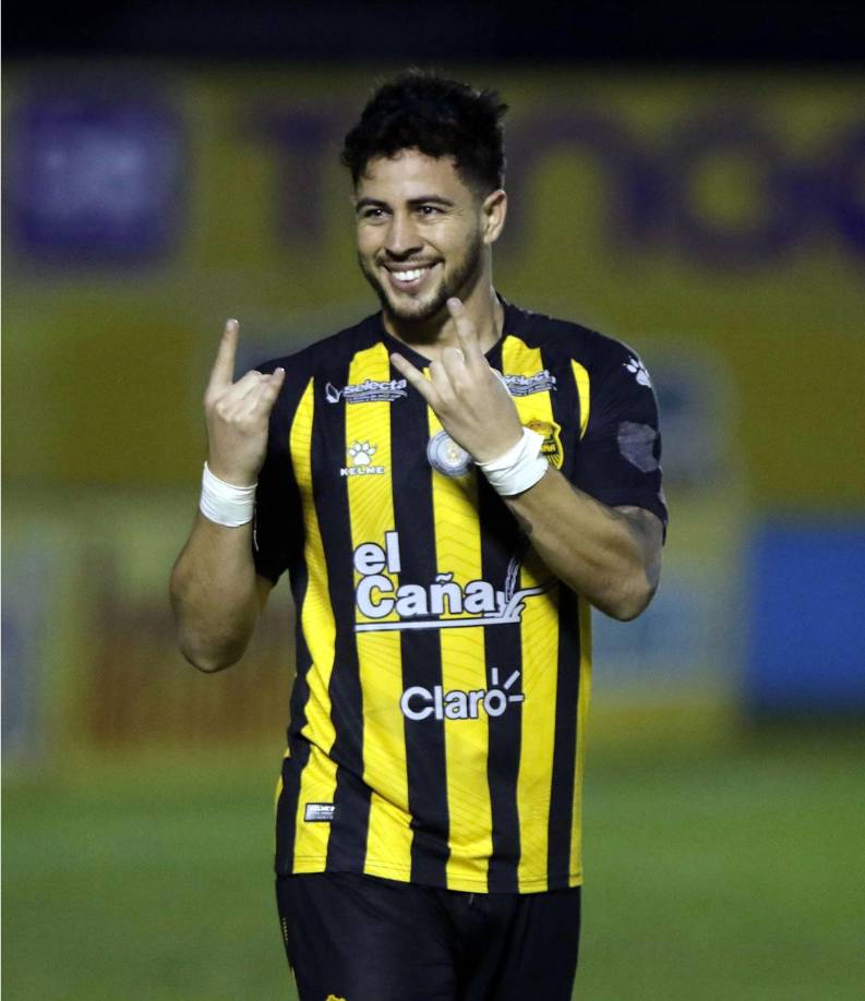 Pedro Báez - El delantero paraguayo se irá a cedido al fútbol de Guatemala, específicamente al Malacateco, equipo donde ya jugó en 2020. El préstamo será por un periodo de seis meses con opción a compra. Con Real España tiene un año más de contrato.