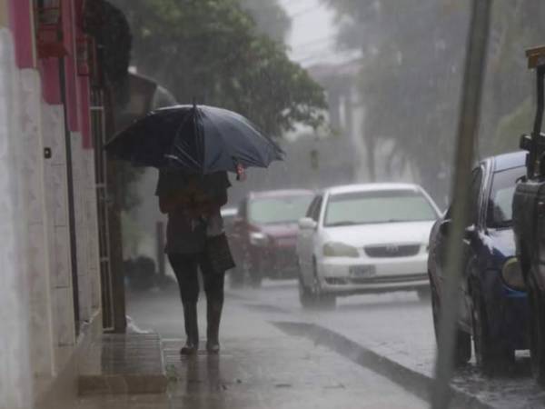 Las lluvias serán de moderadas a fuertes; por la tarde-noche.