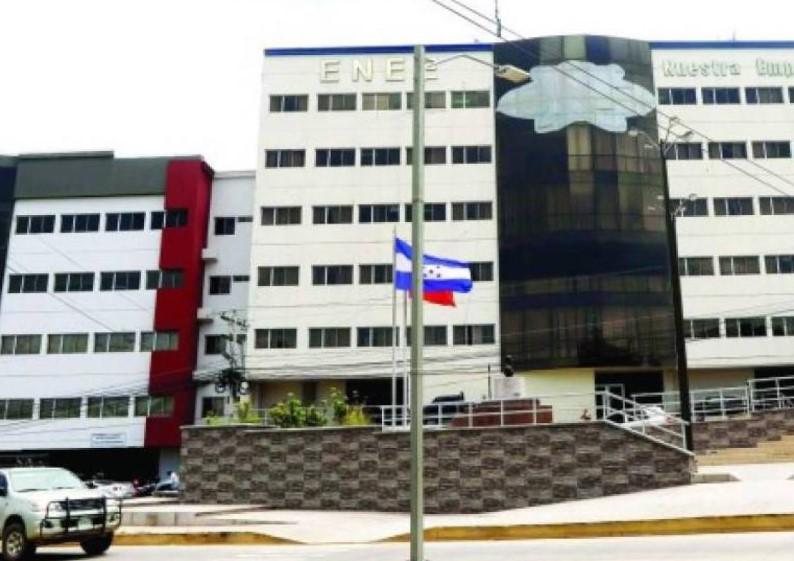 La Enee adeuda 19,500 millones de lempiras a generadores privados