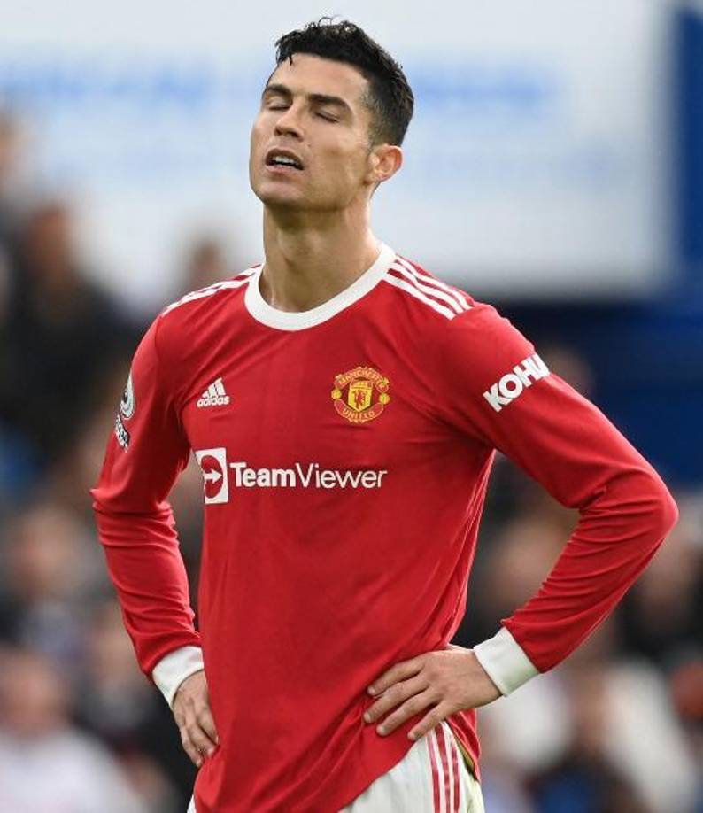 Según prensa inglesa, Cristiano Ronaldo habría dicho a sus compañeros del Manchester United que se quedará en el club si Erik Ten Hag, nuevo entrenador del equipo, cuenta con él.