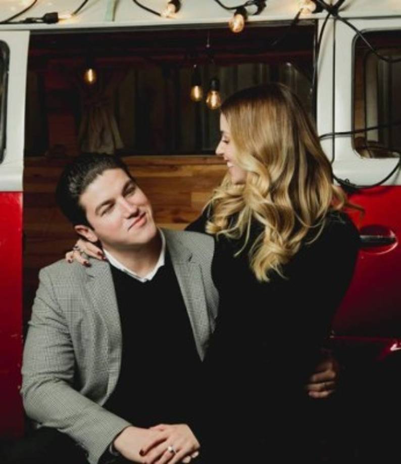 Usuarios en redes destacaron la influencia de Mariana en la victoria de su esposo. 'Nuevo León amanece con nueva gobernadora, ella es: Mariana Rodríguez. Sí, lo he dicho y lo confirmo: ‘Si @samuel_garcias ganaba la gubernatua no sería por él, sería gracias a Mariana Rodríguez Cantú’. No soy partidario de @MovCiudadanoMX ni de Samuel García, pero…', dijo un usuario.