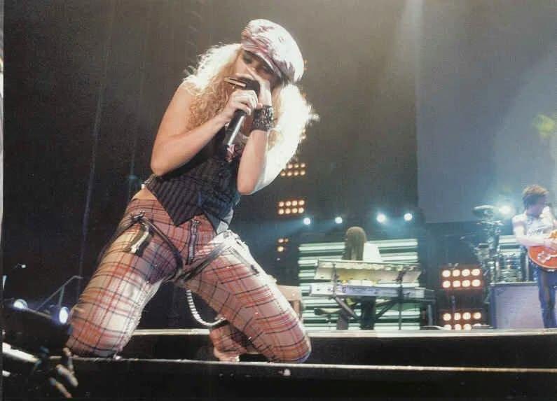 Looks memorables de Shakira en giras pasadas