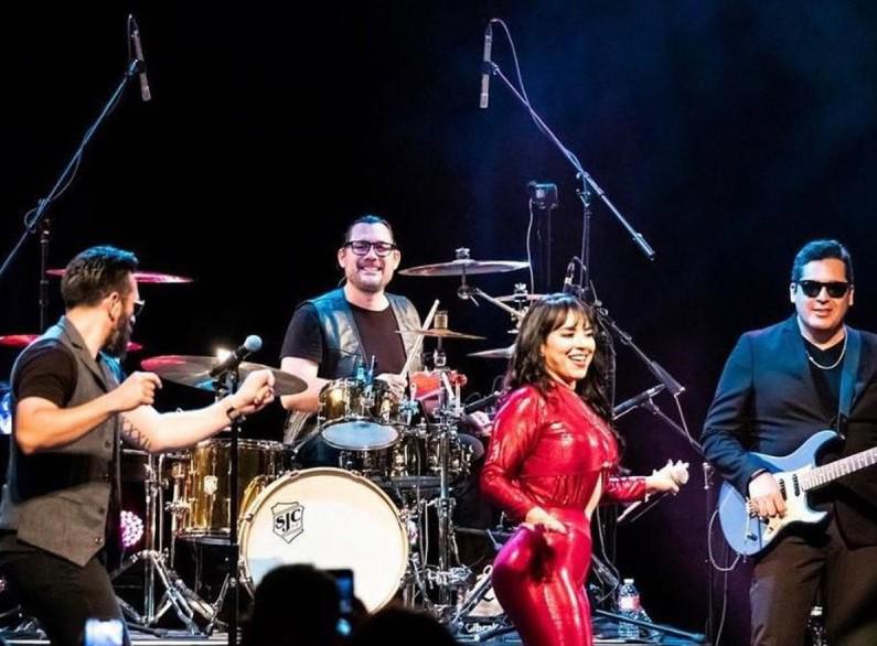 Integrantes de banda tributo a Selena Quintanilla mueren en accidente en EEUU