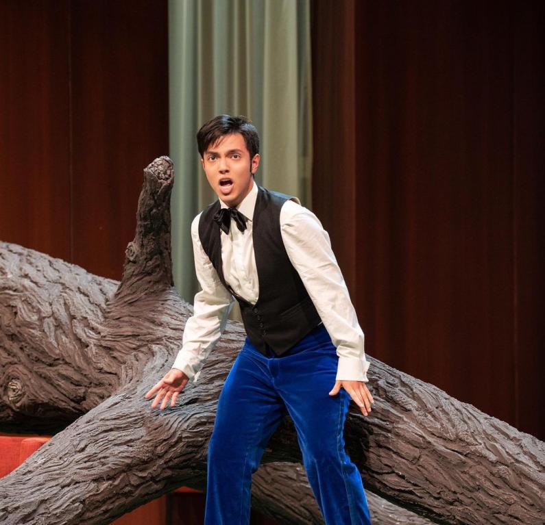 El contratenor Dennis Orellana y su ascendente carrera en Europa