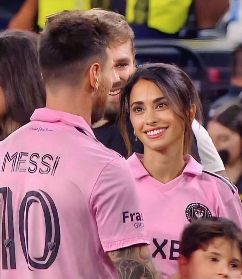 ¿Qué les sorprendió de su llegada a Miami? “La mayor sorpresa para nosotros fue la cálida bienvenida que recibimos cuando llegamos. Sabíamos que sería especial, pero superó todas nuestras expectativas”.