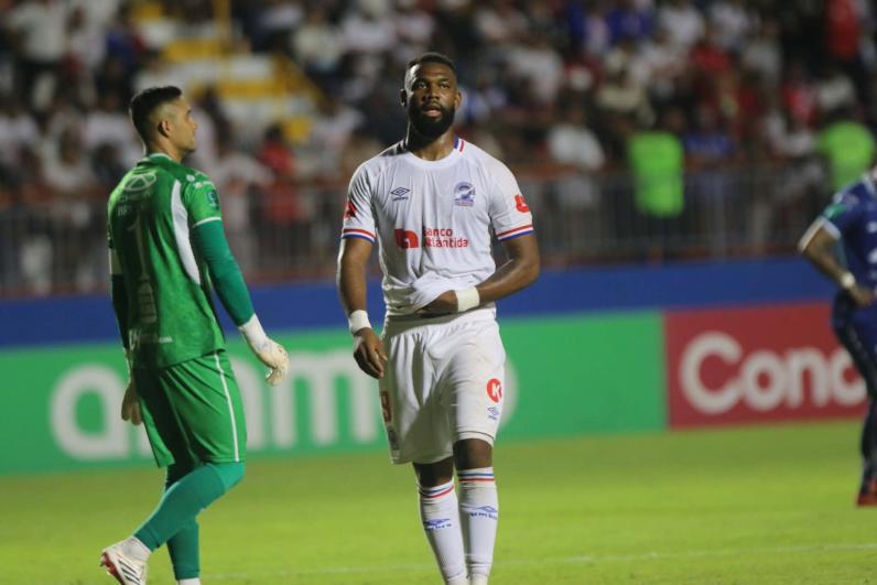 ¡Arde Olimpia! Tres señalados y varios se quedan sin contrato tras el fracaso internacional