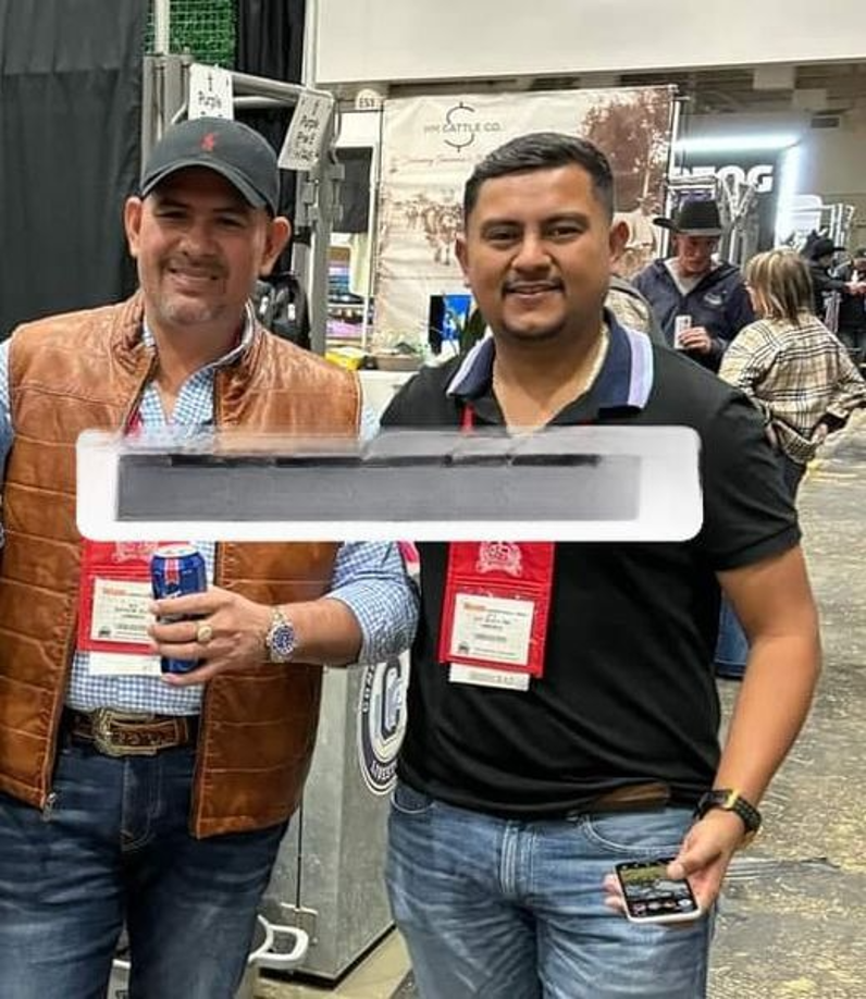 Elio Rolando Zelaya tiene 28 años de edad y se dedicaba a trabajos en la hacienda de su padre en San Antonio, Cortés.