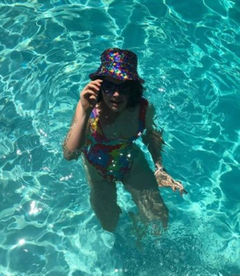 Además de guapa y talentosa, Tess Bu es muy divertida y su sentido del humor va de lo simple al sarcasmo, por lo que muchas de sus publicaciones se caracterizan por ese toque cómico que la hacen única.<br/><br/>