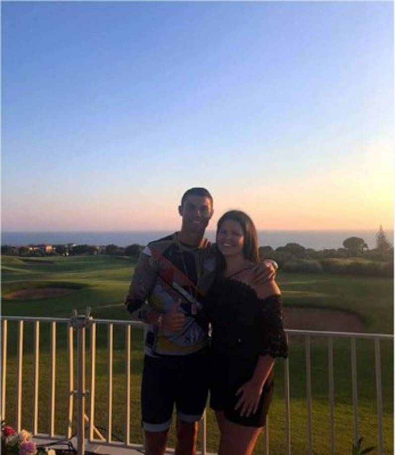 Alicia ha compartido en más de una ocasión, vacaciones junto con Cristiano Ronaldo y el resto de su familia.<br/>