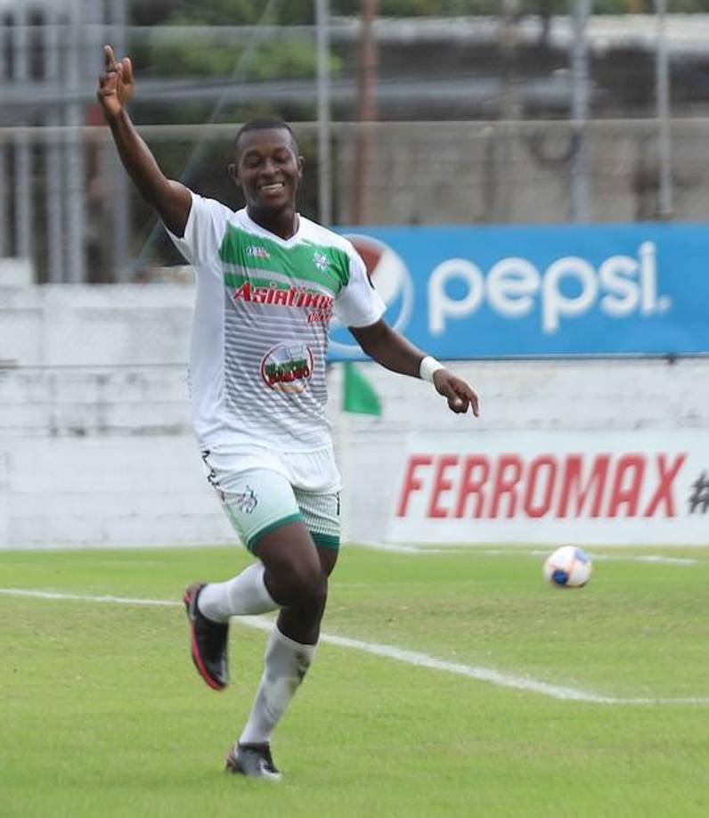 Byron Rodríguez, quien disputó el último torneo con Marathón, regresó a Platense. Buscará revertir el descenso del equipo porteño.