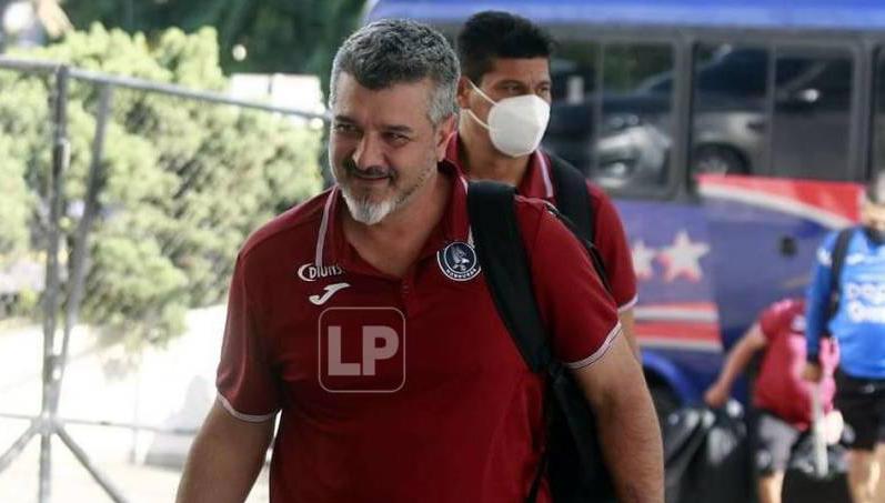 Entrenador hondureño rechazó reemplazar a Diego Vázquez en Motagua