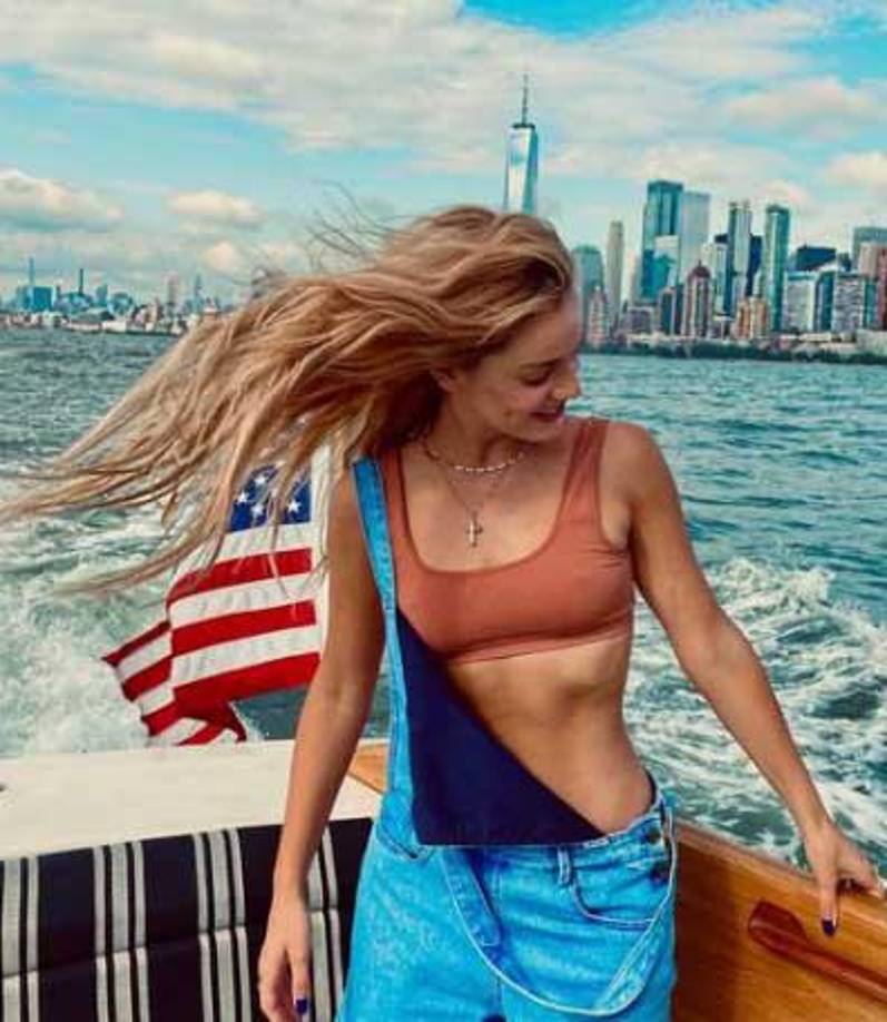 La chica que habría conquistado a Iker cuenta con 30 años de edad.