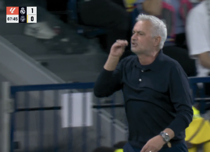 Brutal enfado de Vinicius, insólita expulsión con Real Madrid y Mou se volvió loco