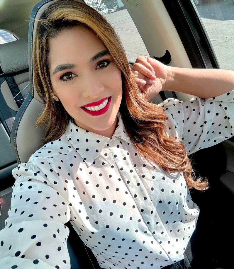 En la actualidad, la joven presentadora acumula más de 1.3 millones de seguidores en su cuenta oficial de Instagram y más de un millón de seguidores en Tiktok.