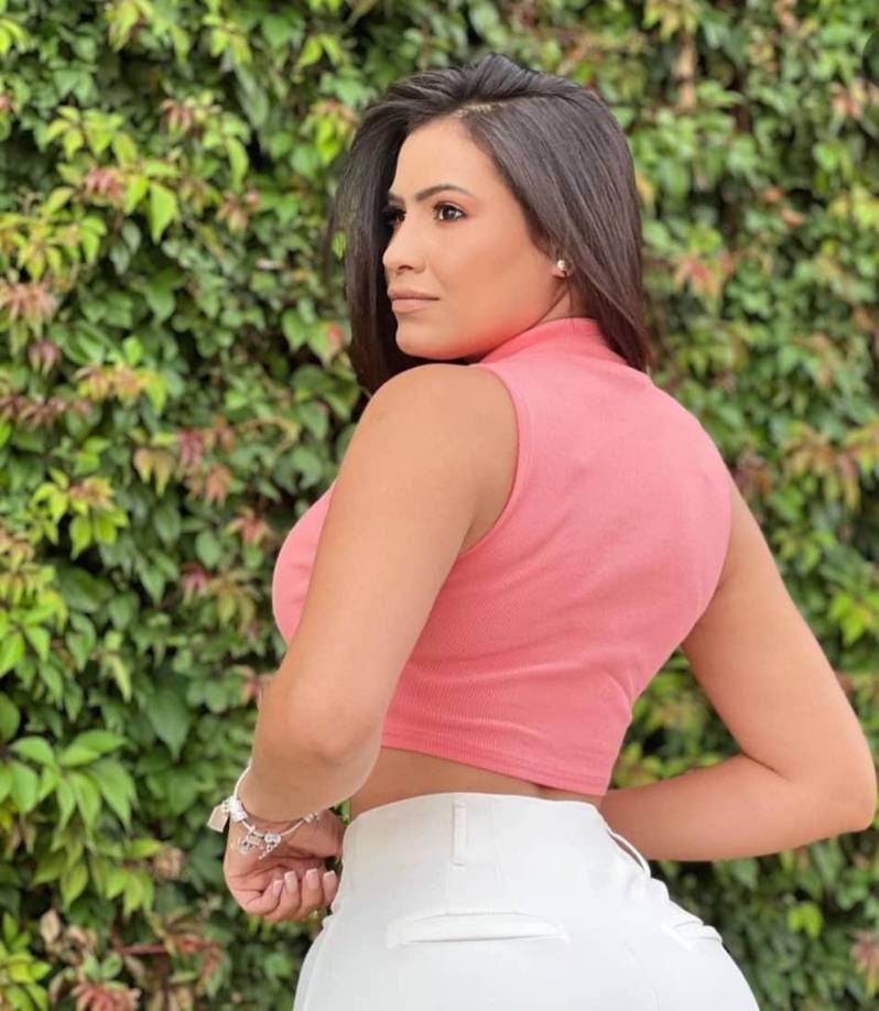 “Pero para serle muy sincera, no es mi tipo de hombres los futbolistas, ni los deportistas”, indicó Alejandra Rubio tras ser consultada sobre Romell Quioto. 