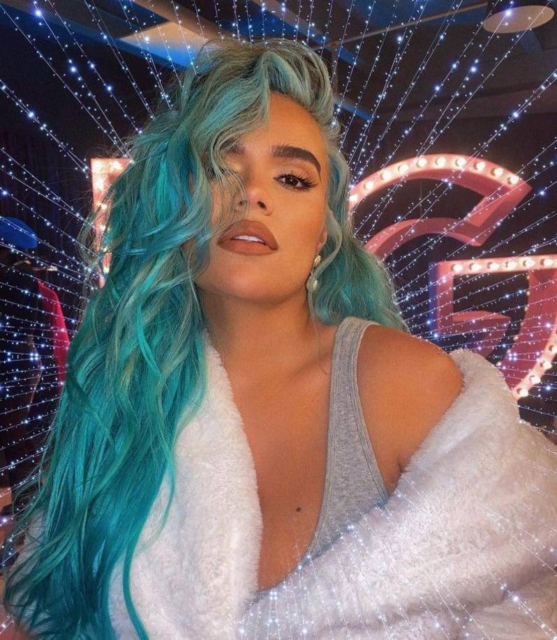 En cada fotografía que Karol G sube en sus redes sociales recibe comentarios de James Rodríguez.