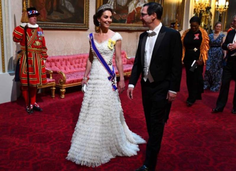 Los duques de Cambridge, el príncipe William y su esposa Kate, también asistieron al banquete en honor a los Trump.