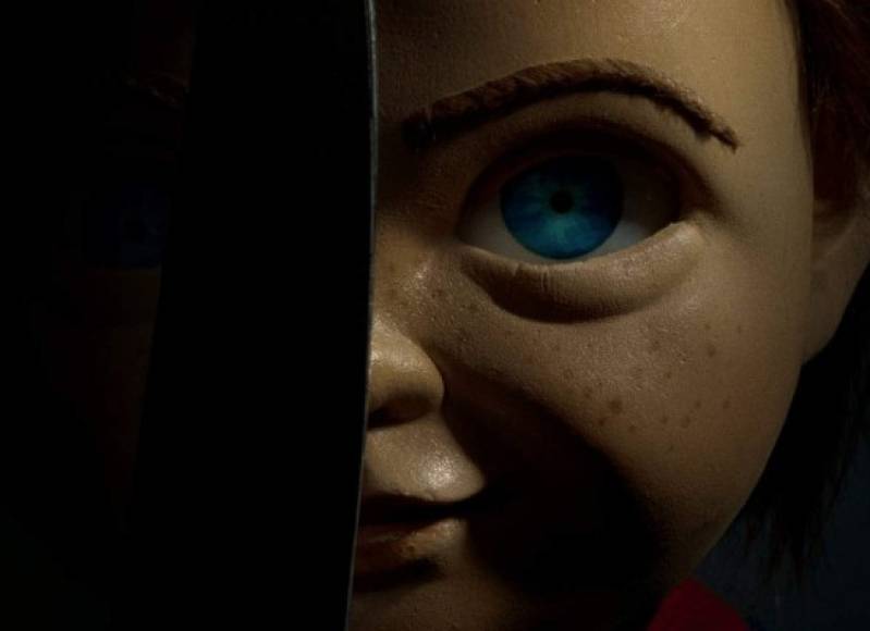 'Muñeco Diabólico'. Una madre regala a su hijo un muñeco de juguete para su cumpleaños, desconociendo la siniestra naturaleza de Chucky. Remake del clásico de los ochenta de mismo título. Fecha de estreno: 28 de junio de 2019.