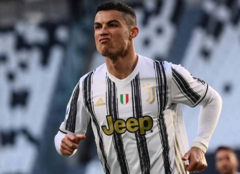 Los rumores de una posible salida de Cristiano Ronaldo de la Juventus cada vez son más fuertes de cara a la próxima campaña. En las últimas horas se han revelado algunas condiciones que CR7 le puso a la Juve para aceptar permanecer con ellos. Fotos AFP, EFE y Facebook Juventus.