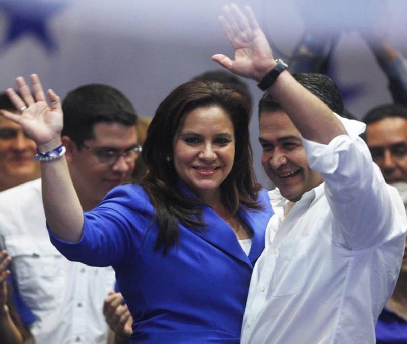 Ana García y Juan Orlando Hernández fueron la pareja presidencial entre 2014 y 2022. 