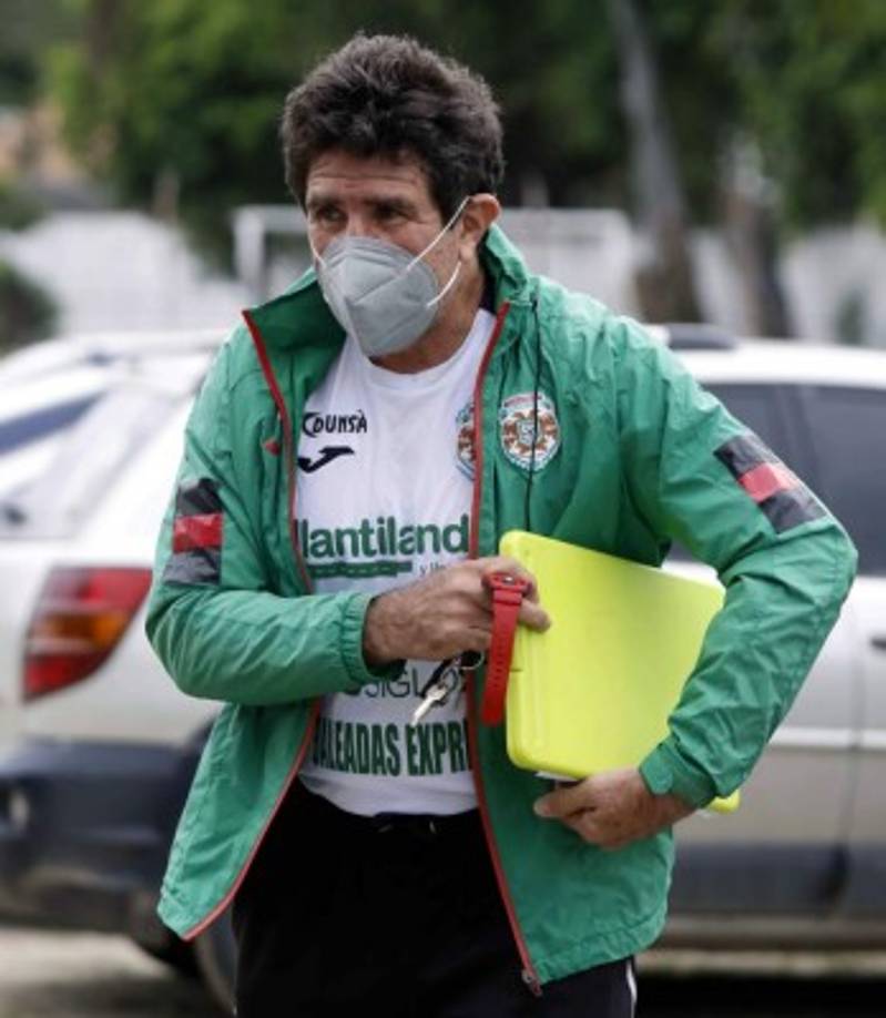 Héctor Vargas no es más el entrenador de Marathón, así culmina la etapa del entrenador argentino en el Monstruo Verde desde su llegada en el 2017. La directiva verdolaga ya tomó la decisión con respecto al futuro del estratega que le dio el título en el Torneo Clausura 2018, la novena corona de la institución sampedrana en la Liga Nacional luego de cerca de 10 años de sequía. El DT uruguayo Martín 'Tato' García es el fuerte candidato a llegar al banquillo verdolaga.