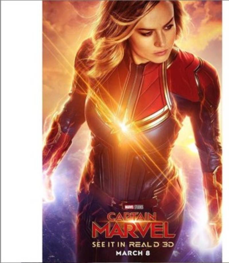 Brianne Sidonie Desaulniers nació en Sacramento, California, el 1 de octubre de 1989. Además de actriz es directora, guionista y cantante.