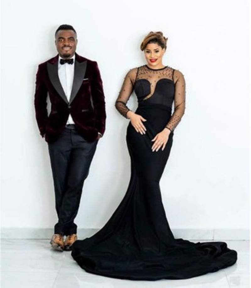 El futbolista nigeriano Emmanuel Emenike está dando de qué hablar tras su boda con Iheoma Nnadi, quien fue Miss Nigeria 2014.