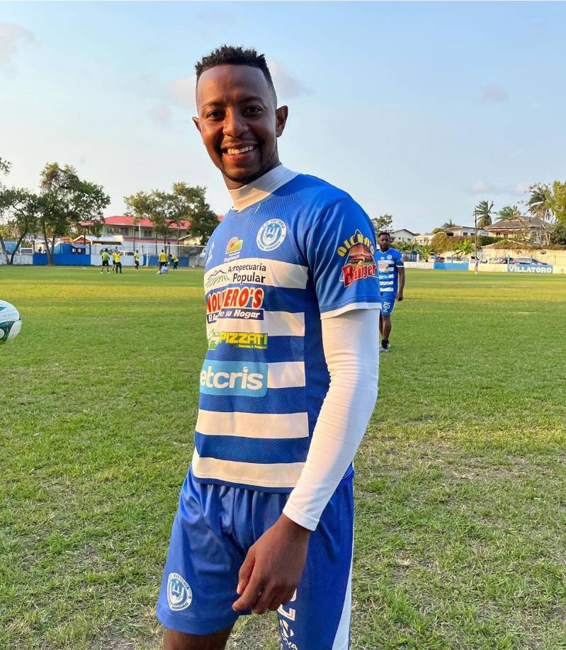 José Velásquez Colón - El defensa central seguirá en el Victoria, tras llegar a un acuerdo para la renovación de su contrato.