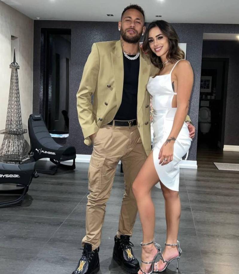 La confirmación por parte de Bruna llega después de que tanto ella como el futbolista del Paris Saint-Germain coparan un sinfín de titulares en los medios brasileños durante las últimas semanas, que especulaban sobre una ruptura.