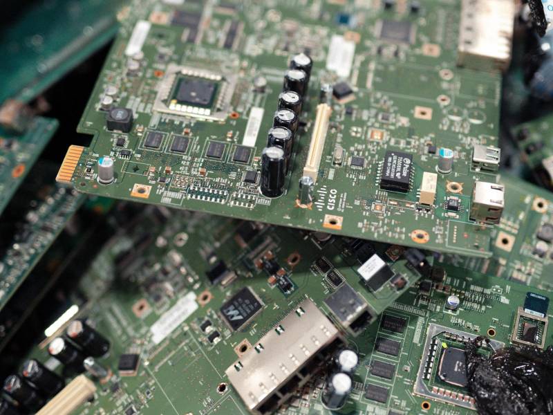 Los aparatos electrónicos antiguos tienden a tener un mayor contenido de oro que los aparatos electrónicos modernos.